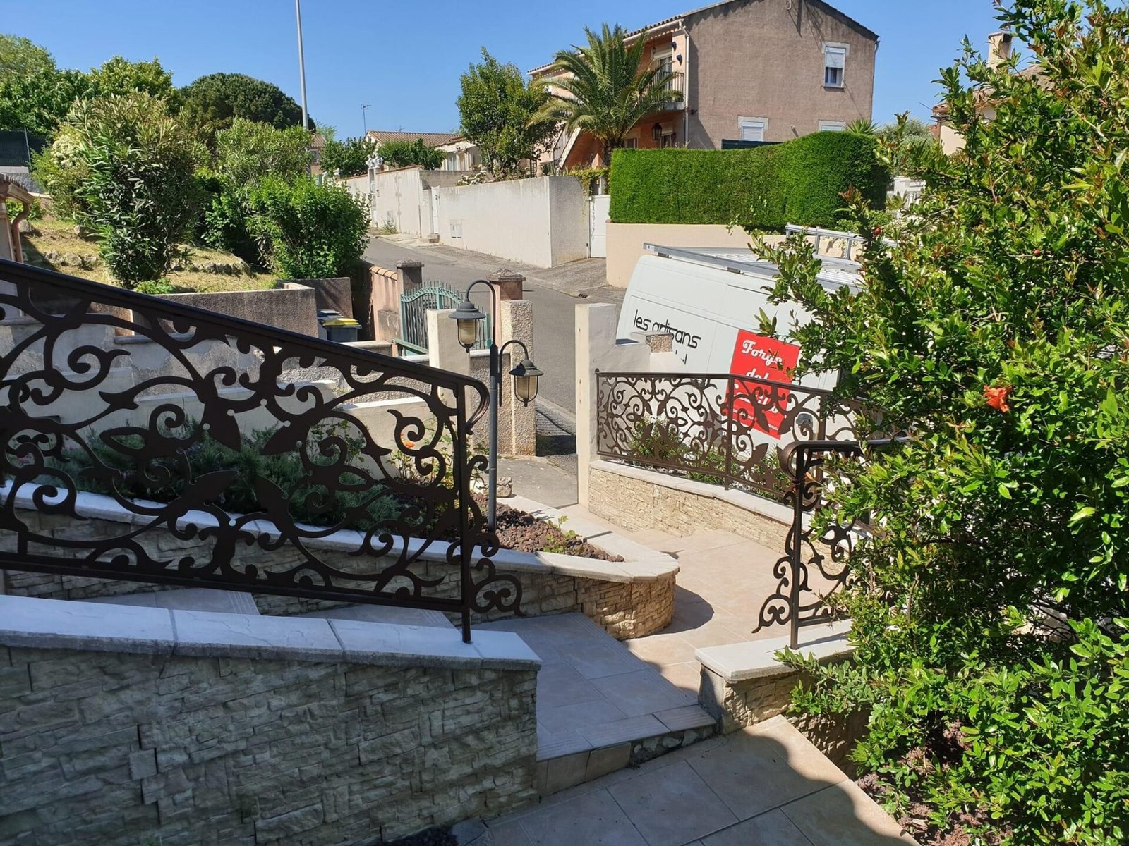 Garde-corps terrasse fer forgé noir style moderne Carcassonne