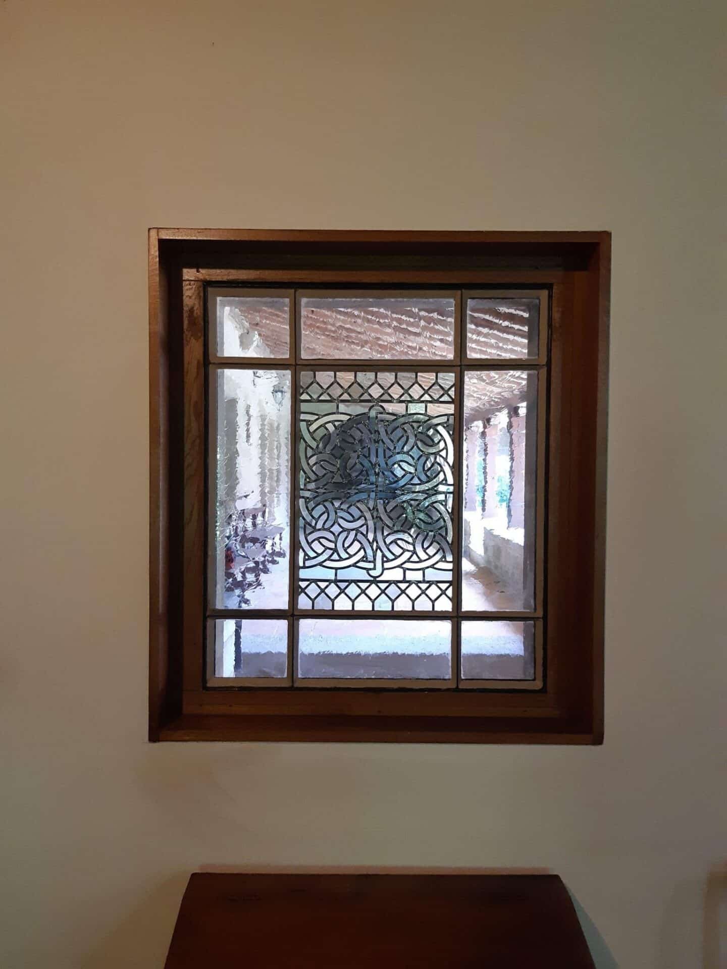 Fenêtre en fer forgé rénovation mas audois