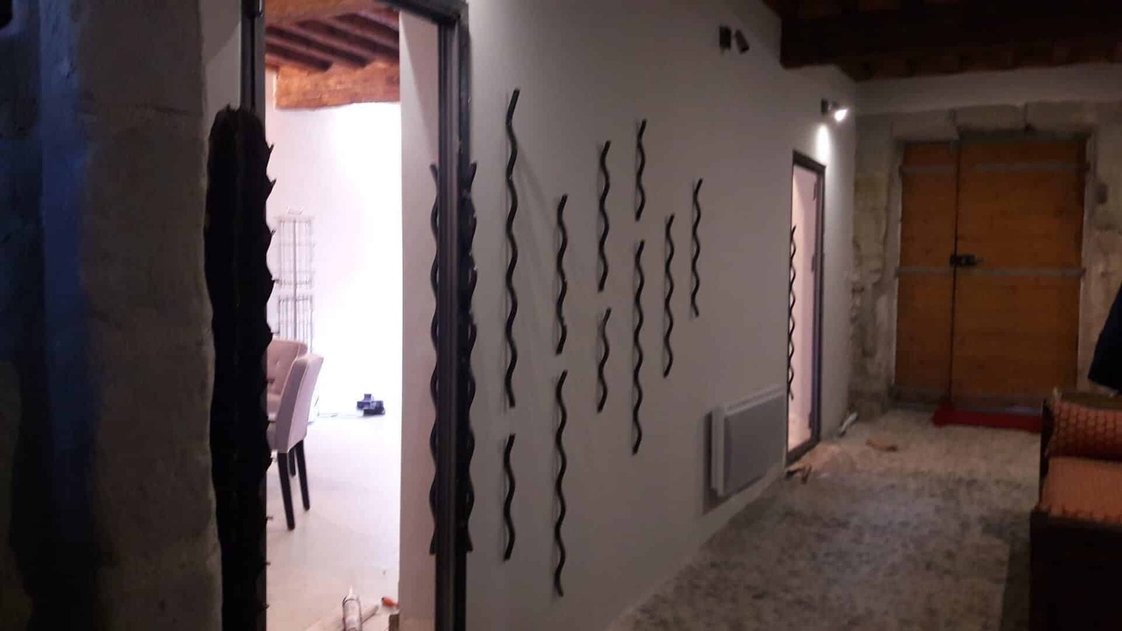 Fenêtre en fer forgé rénovation mas audois