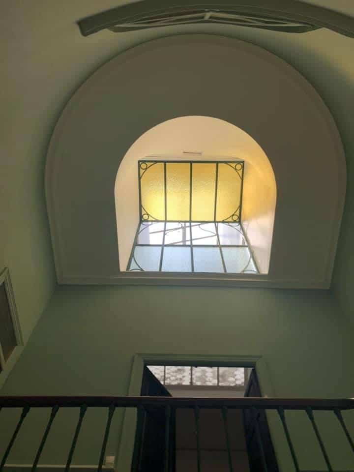 Cloison vitrée style loft pour intérieur moderne