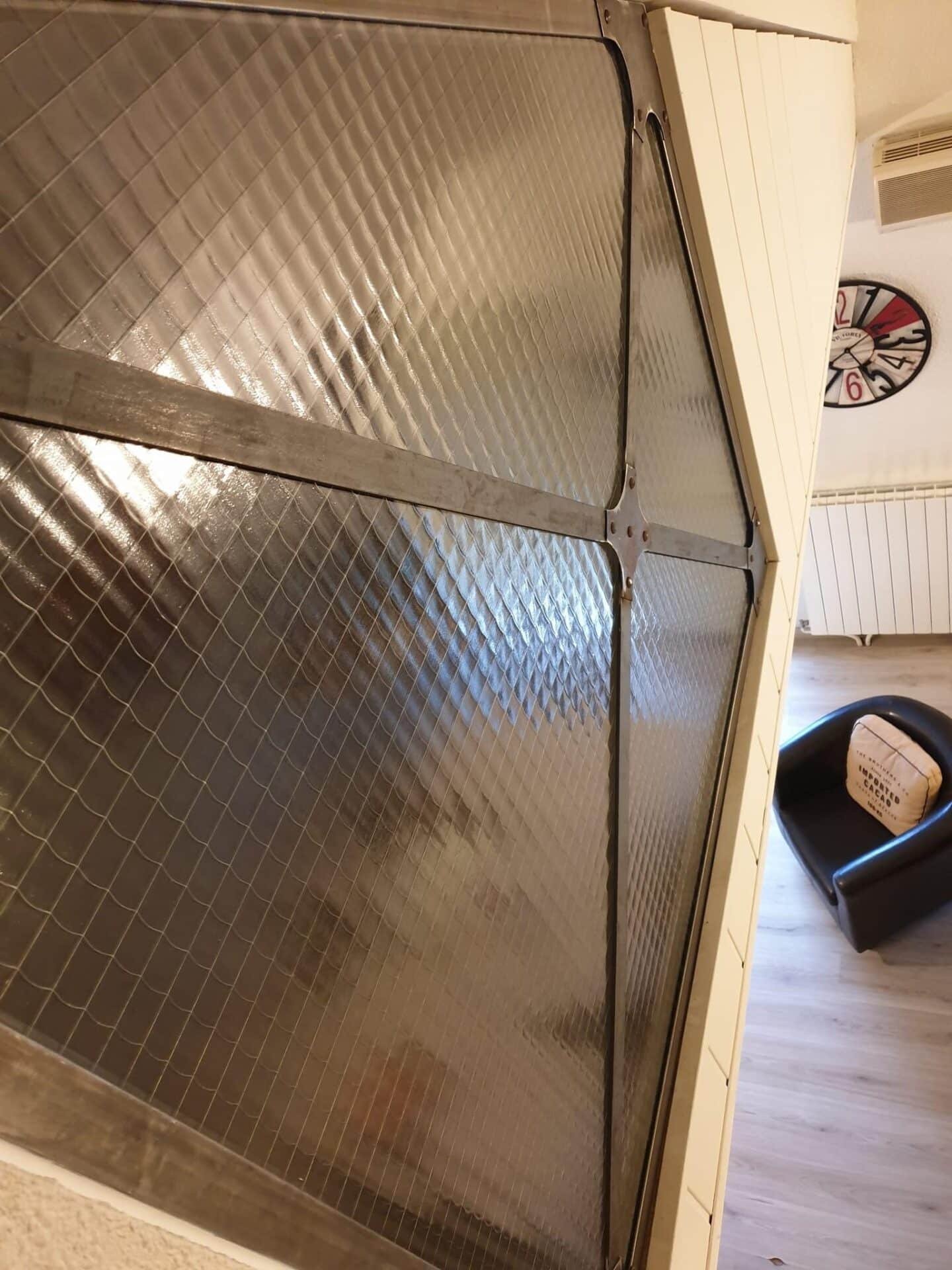 Porte-fenêtre métallique style industriel sur mesure