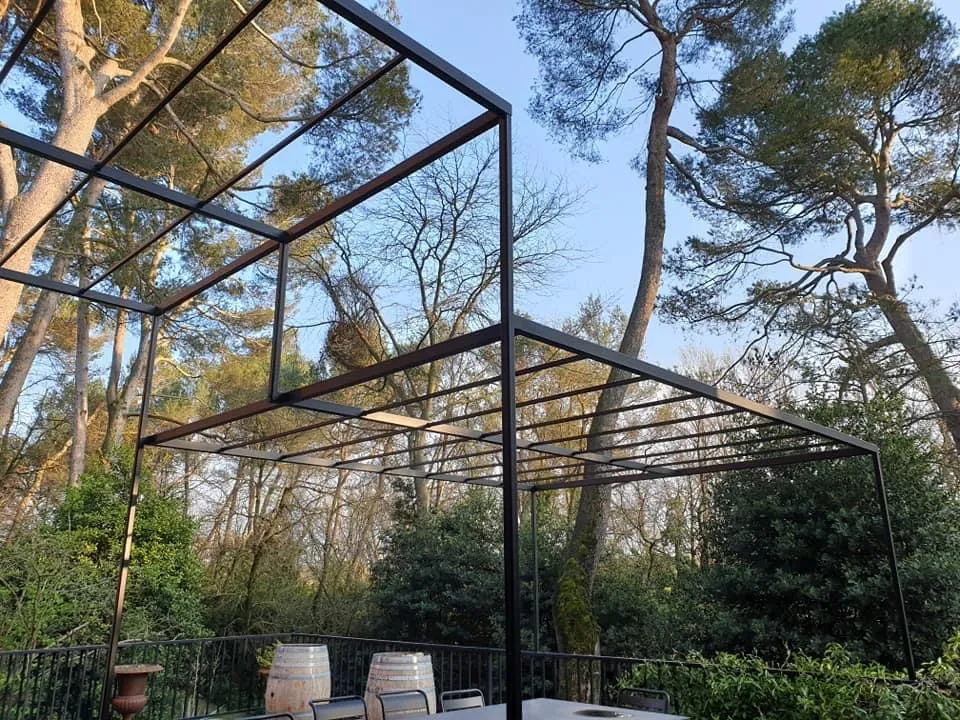 Tonnelle jardin fer forgé pour plantes grimpantes