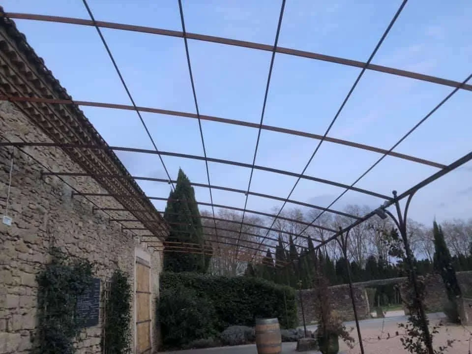 Pergola design contemporain gris anthracite Carcassonne